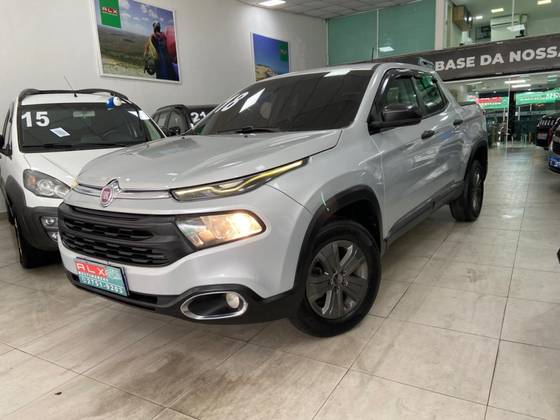 FIAT TORO 1.8 16V EVO FLEX FREEDOM AT6 FIAT TORO 1.8 16V EVO FLEX FREEDOM AT6